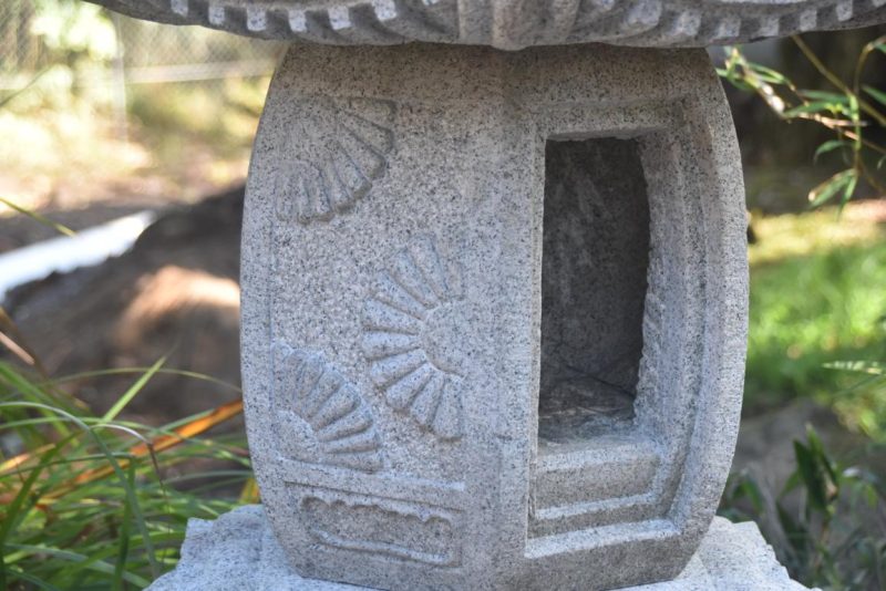 Vintage Granite Garden Lantern Height:2000mm - Image 2