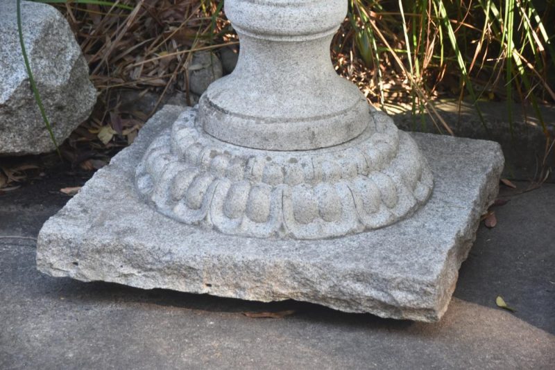 Vintage Granite Garden Lantern Height:2000mm - Image 4