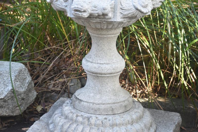 Vintage Granite Garden Lantern Height:2000mm - Image 3