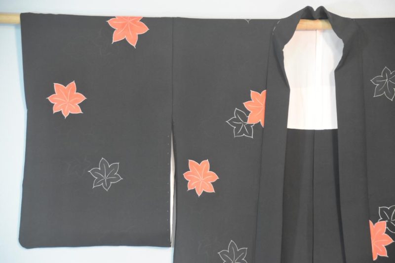 Maple Leaves Vintage Silk Haori Jacket - Image 5