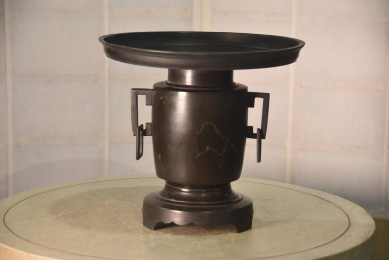 Japanese Bronze Usubata 300mm's wide - Image 6