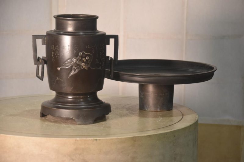 Japanese Bronze Usubata 300mm's wide - Image 5