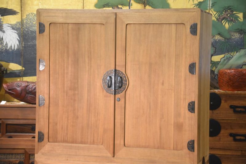 Japanese Vintage Kamo Wedding Chest (2 Sections) Width:1210mm - Image 3