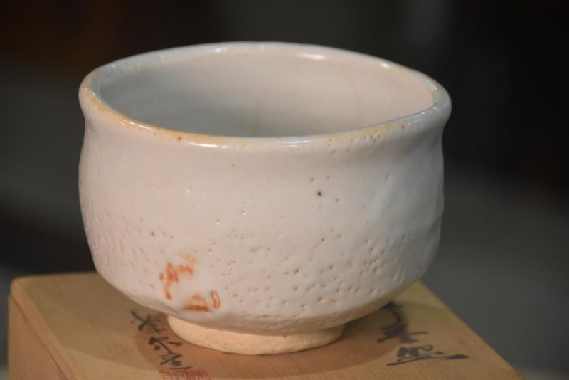Japanese Shino Pottery Chawan Tea Bowl in a Box Width:127mm - Image 4
