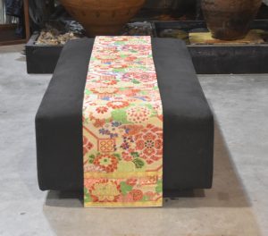 Vintage Maru Japanese Table Runner / Obi