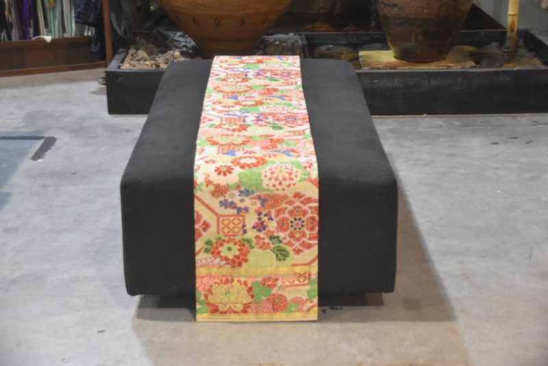 Vintage Maru Japanese Table Runner / Obi
