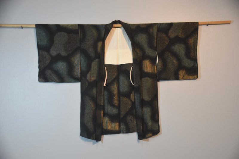 Stunning Metallic Vintage Silk Haori Jacket - Image 5