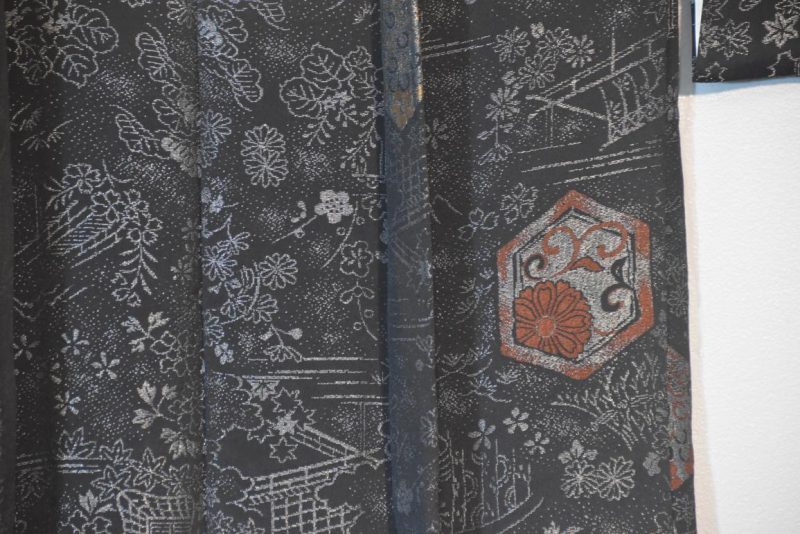 Vintage Black and Silver Silk Haori Jacket - Image 2