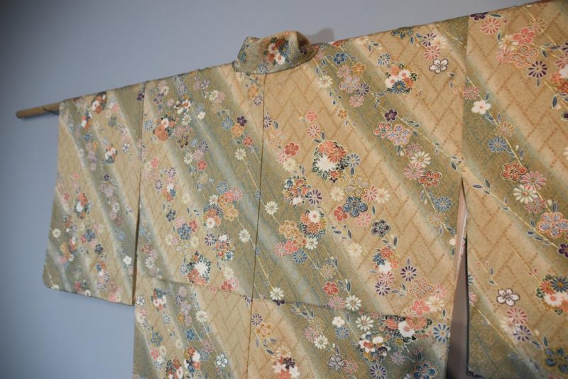 Japanese Silk Vintage Kimono - Image 4