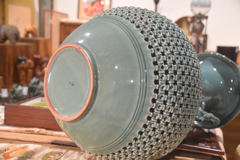 Korean Celadon Vase Height:620mm - Image 7