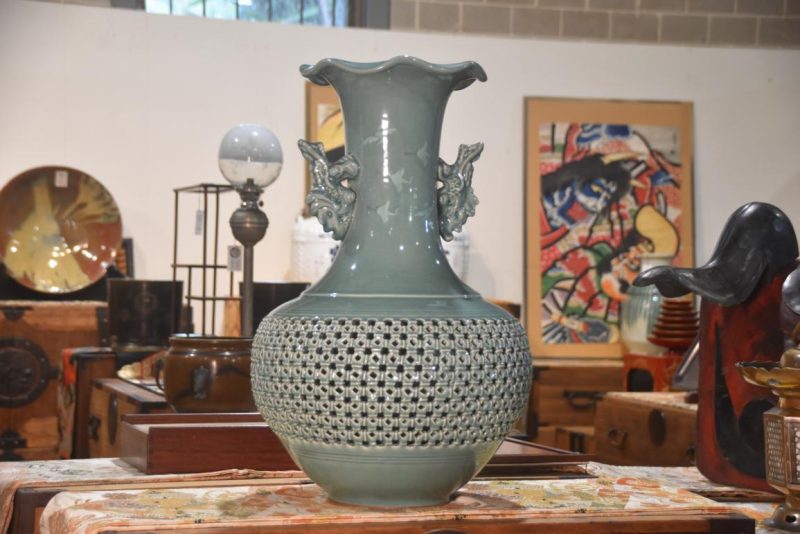 Korean Celadon Vase Height:620mm