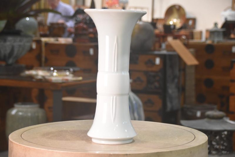 Japanese Seiji (Celadon) Vase Height:380mm - Image 3