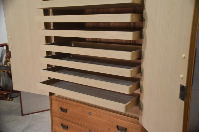 Japanese Vintage Kamo Wedding Chest (2 Sections) Width:1060mm - Image 13