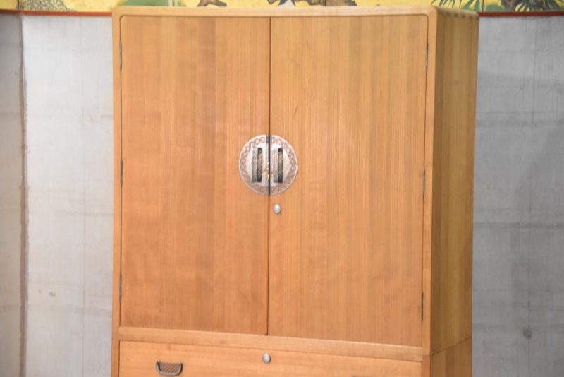 Japanese Vintage Kamo Wedding Chest (2 Sections) Width:1060mm - Image 3