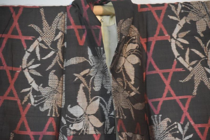 Japanese Silk Oshima Vintage Kimono - Image 5