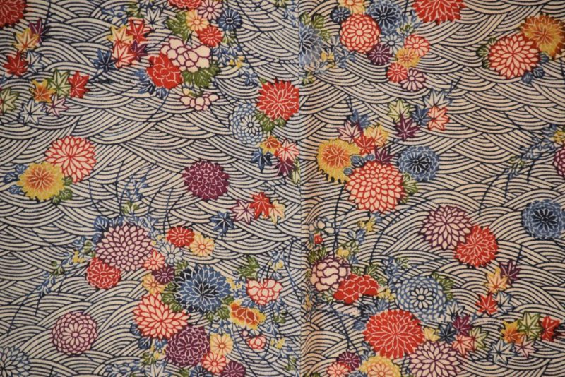 Japanese Silk Crepe Vintage Kimono - Image 2