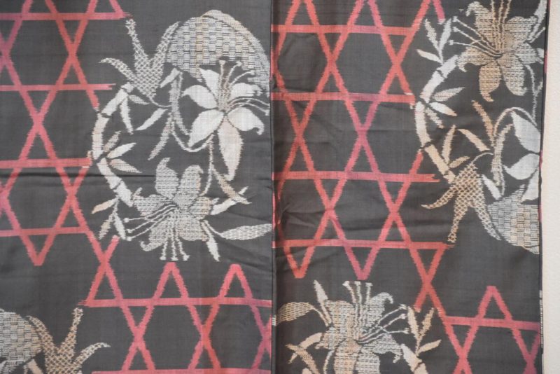 Japanese Silk Oshima Vintage Kimono - Image 2