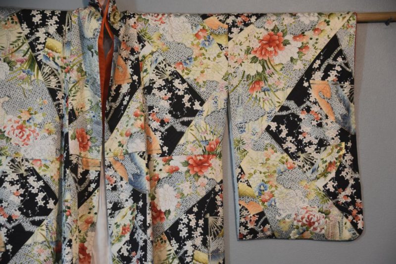 Japanese Silk Vintage Kimono - Image 4