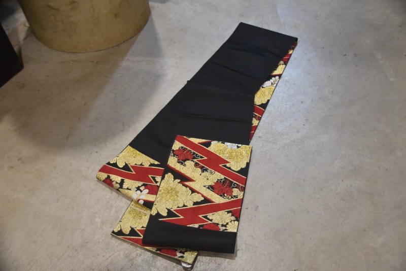Japanese Red Black Gold Vintage Table Runner / Obi - Image 6
