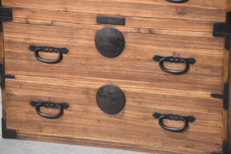 Isho Dansu Clothing Chest on Chest Width:955mm - Image 3