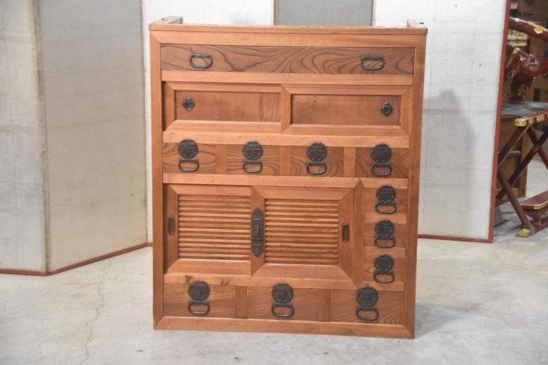Antique Merchant's Chest Width:970mm - Image 3