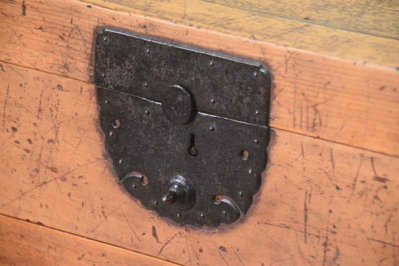 Antique Merchant's Chest Width:970mm - Image 5