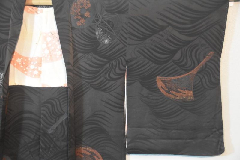 Silk Haori Jacket with Lacquered Metallic Thread - Image 5