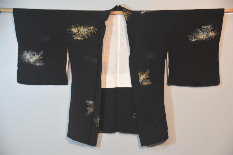 Silk Haori Jacket with Lacquered Metallic Thread - Image 6