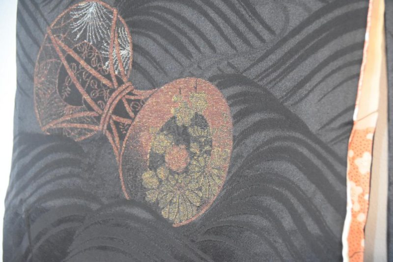 Silk Haori Jacket with Lacquered Metallic Thread - Image 2