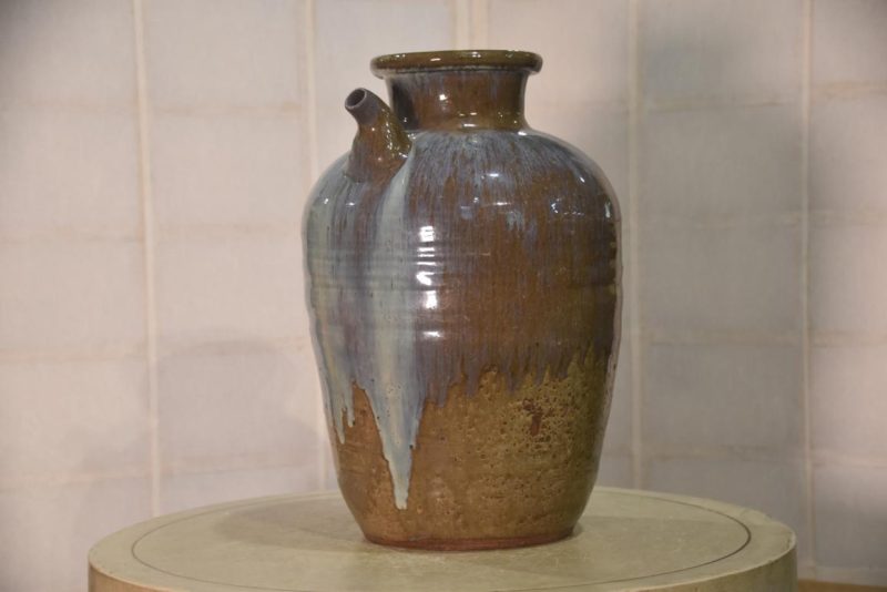 Shigaraki Drip Glaze Tsubo Urn Height:280mm - Image 5