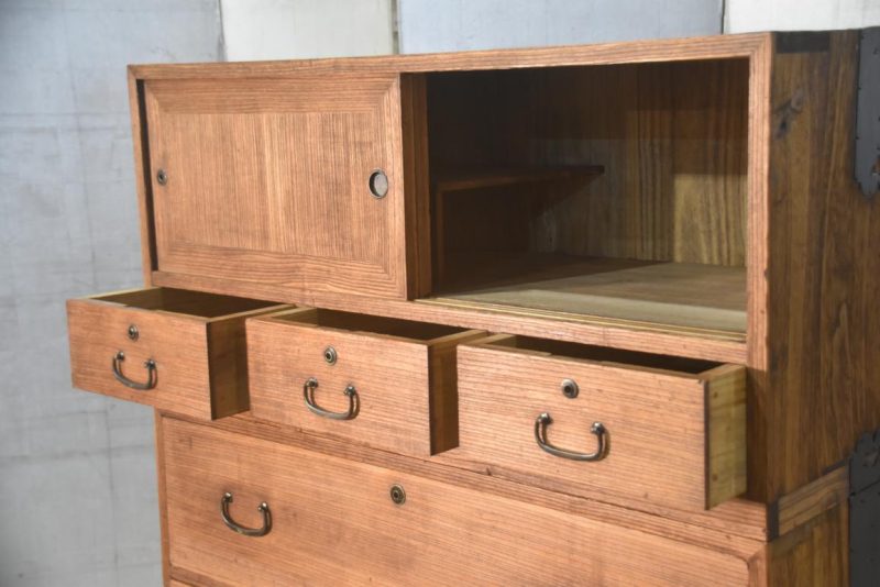 Japanese Vintage Wedding Chest (3 Sections) Width:940mm - Image 5