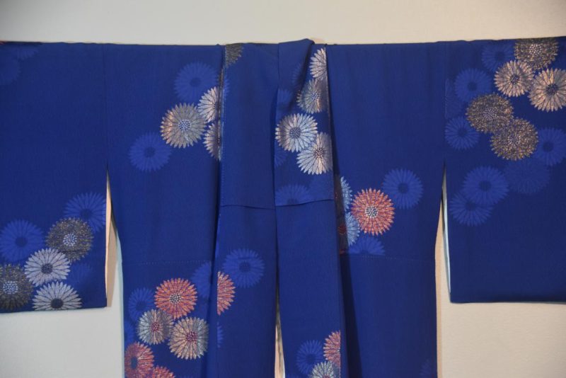 Japanese Soft Silk Vintage Kimono - Image 4