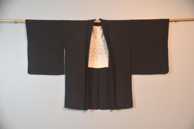 Silk Haori Jacket with Lacquered Metallic Thread - Image 5