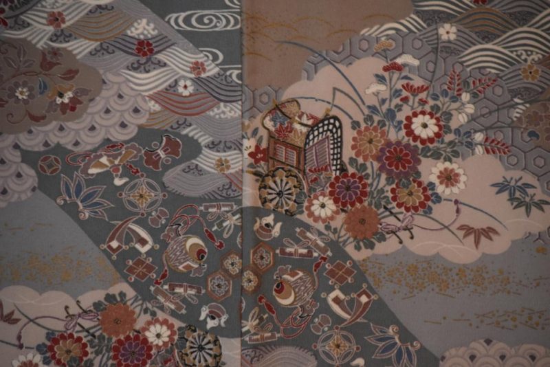 Japanese Floral Silk Vintage Kimono - Image 3