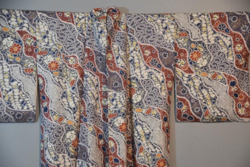 Japanese Silk Vintage Kimono - Image 4