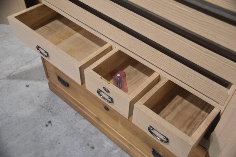 Japanese Vintage Wedding Chest (2 Sections) Width:1060mm - Image 11