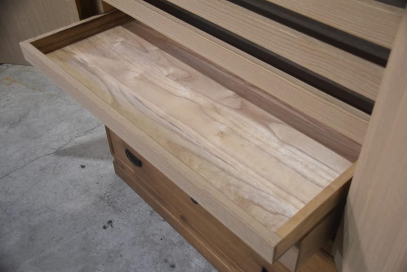 Japanese Vintage Wedding Chest (2 Sections) Width:1060mm - Image 10