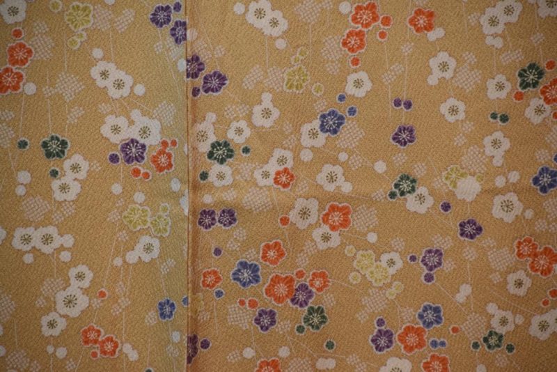 Cherry Blossom Japanese Silk Vintage Kimono - Image 2