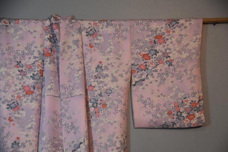 Spring Floral Japanese Silk Vintage Kimono - Image 4