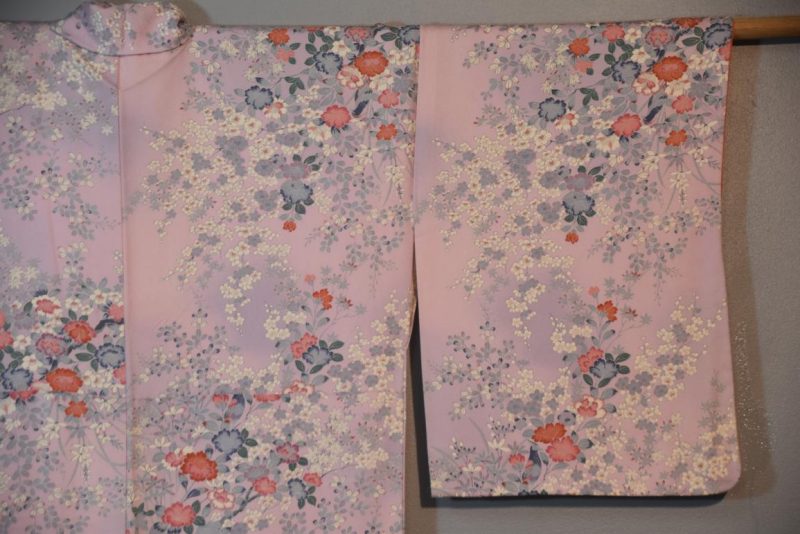 Spring Floral Japanese Silk Vintage Kimono - Image 3