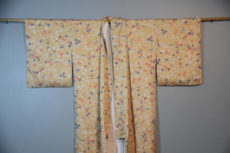 Cherry Blossom Japanese Silk Vintage Kimono - Image 5