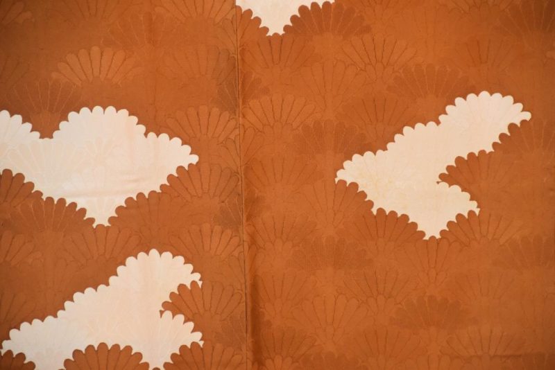 Dark Caramel Japanese Soft Silk Vintage Kimono - Image 2