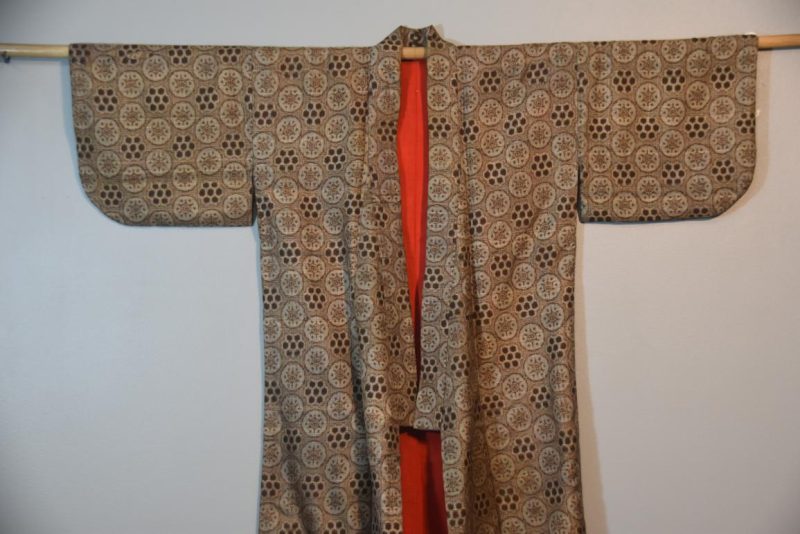 Oshima Japanese Silk Vintage Kimono - Image 4