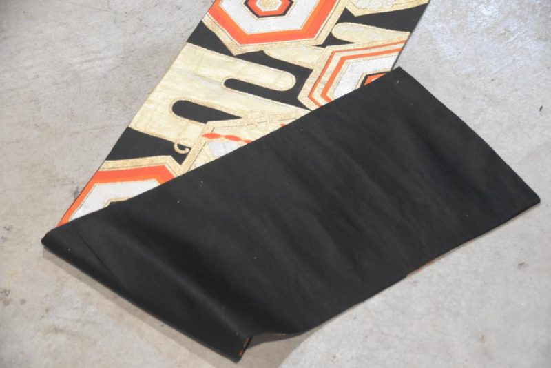 Butterfly Design Red and Black Fukuro Vintage Obi Table Runner Length:4000mm - Image 6