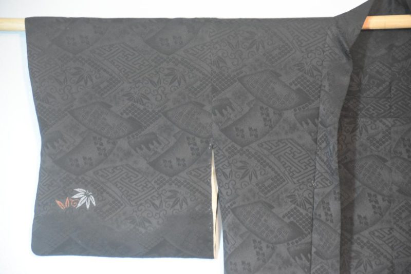 Black Silk Jacquard Vintage Haori Jacket - Image 7
