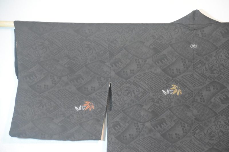 Black Silk Jacquard Vintage Haori Jacket - Image 4