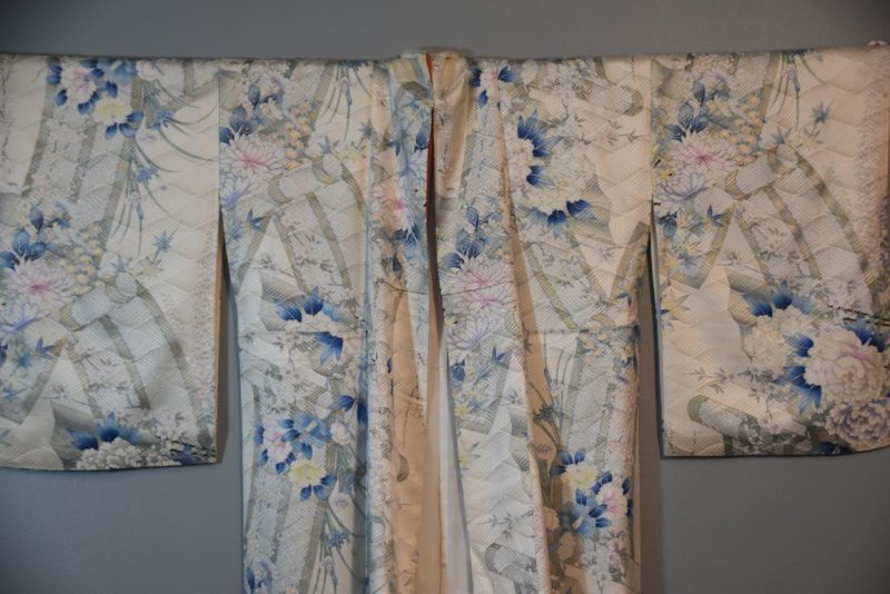 All in the detail Japanese Silk Vintage Kimono - Image 5