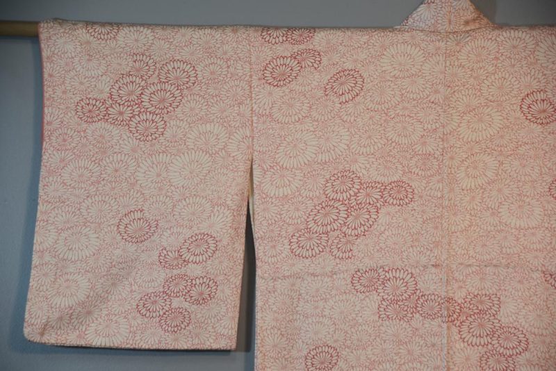 Red Chrysanthemum Vintage Silk Kimono - Image 3