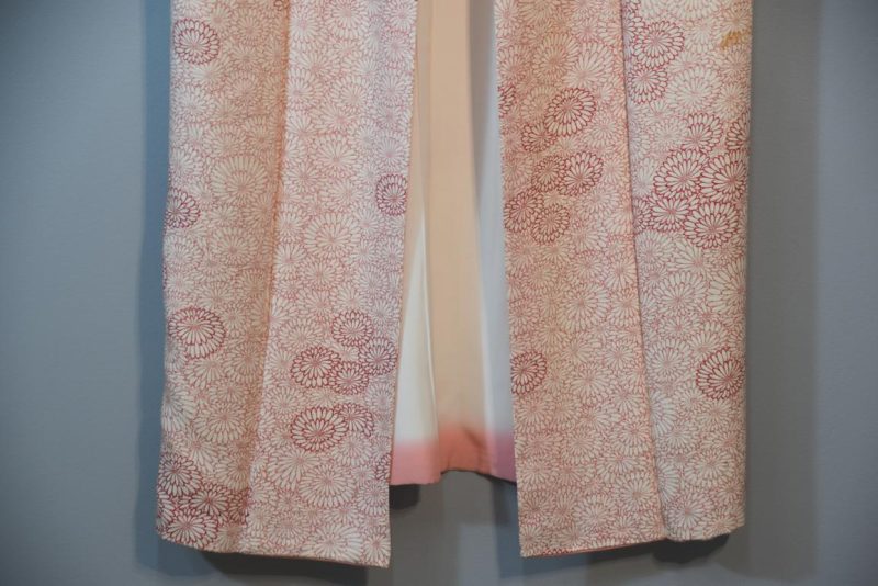 Red Chrysanthemum Vintage Silk Kimono - Image 8