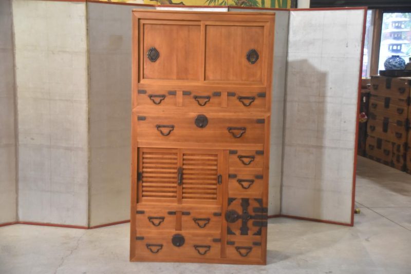 Antique Kyoto Region 2 Section Merchants Chest Width:910mm - Image 4